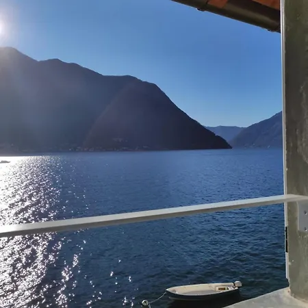 Da Mirella Apri La Finestra E Innamorati Del Lago! * Colonno