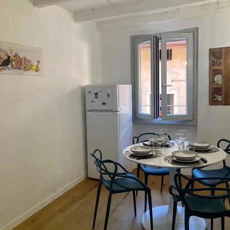 Da Mirella Apri La Finestra E Innamorati Del Lago! *