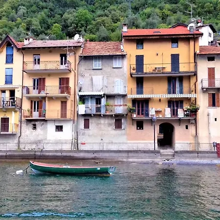 Da Mirella Apri La Finestra E Innamorati Del Lago! *