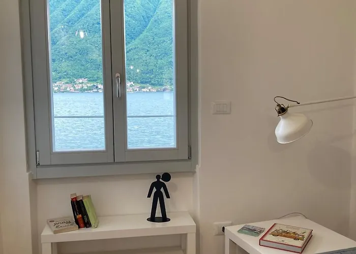 Da Mirella Apri La Finestra E Innamorati Del Lago! Colonno