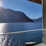 Da Mirella Apri La Finestra E Innamorati Del Lago! * Colonno