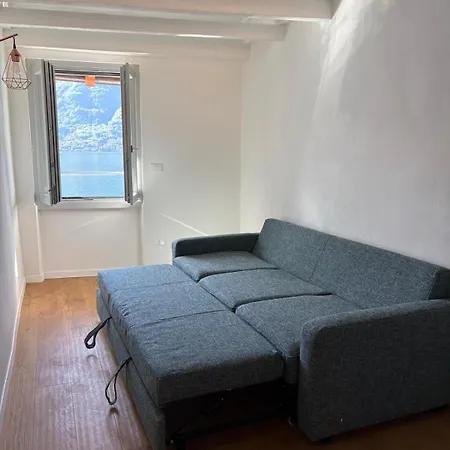 Apartment Da Mirella Apri La Finestra E Innamorati Del Lago! Colonno